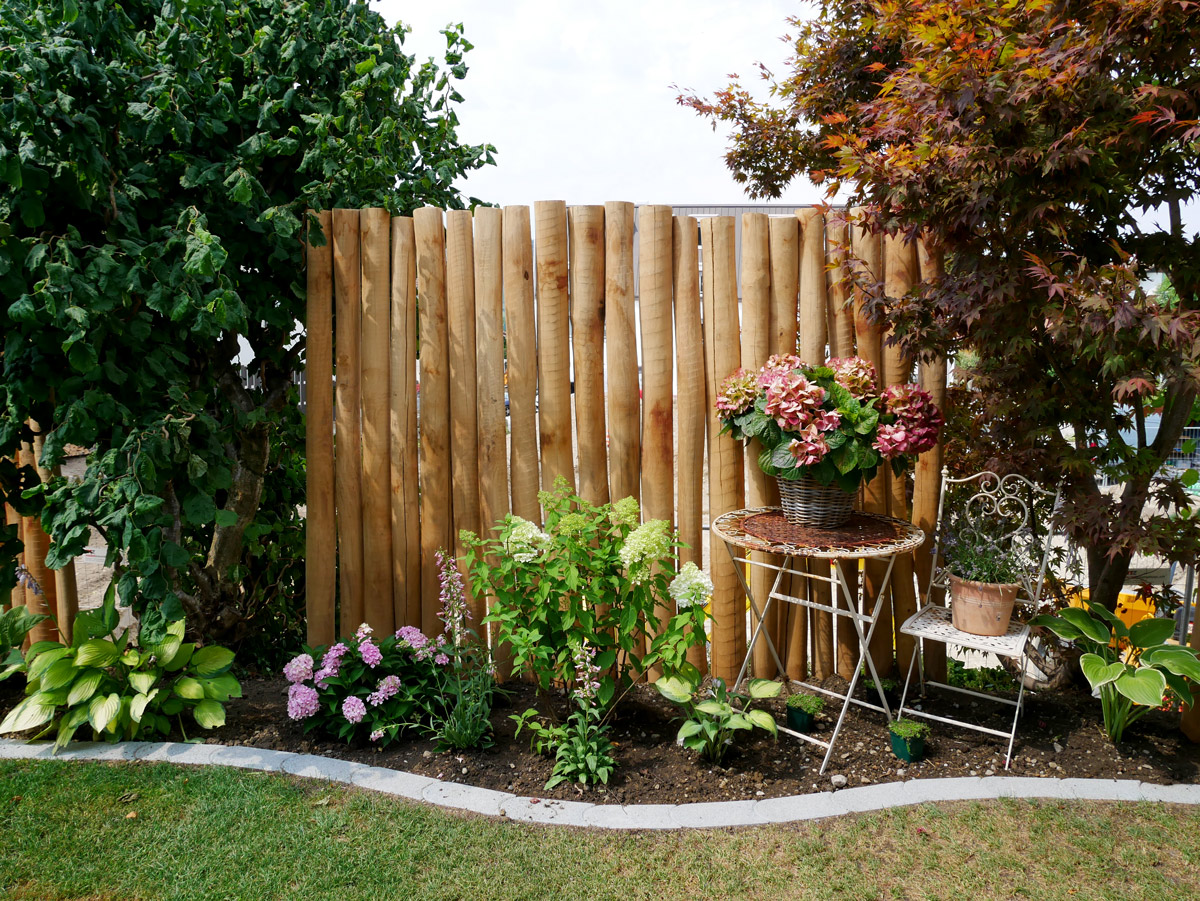 Sichtschutz mit Bepflanzung Süess Gartenbau AG